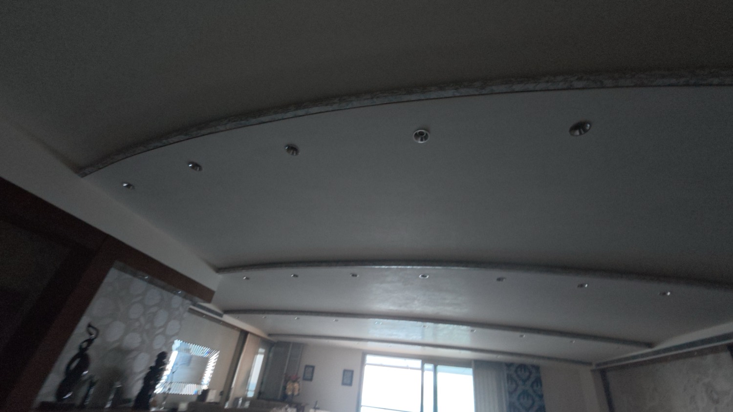 Curved ceiling detail